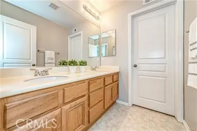 1019 Autumn Leaf Court Carson, CA 90746