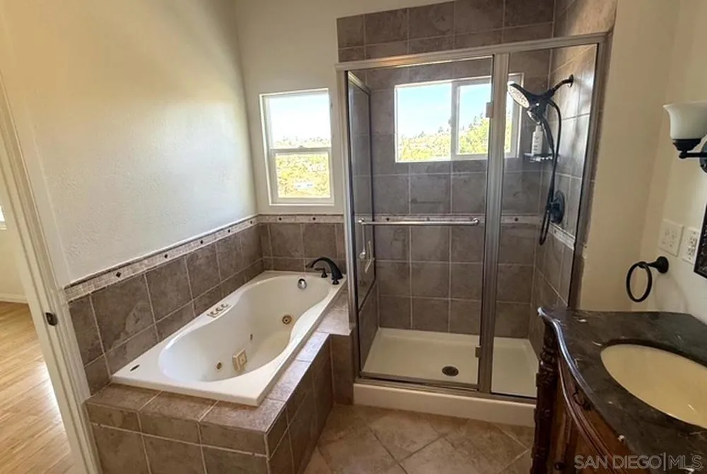 2912 Shady Pine St Spring Valley, CA 91978