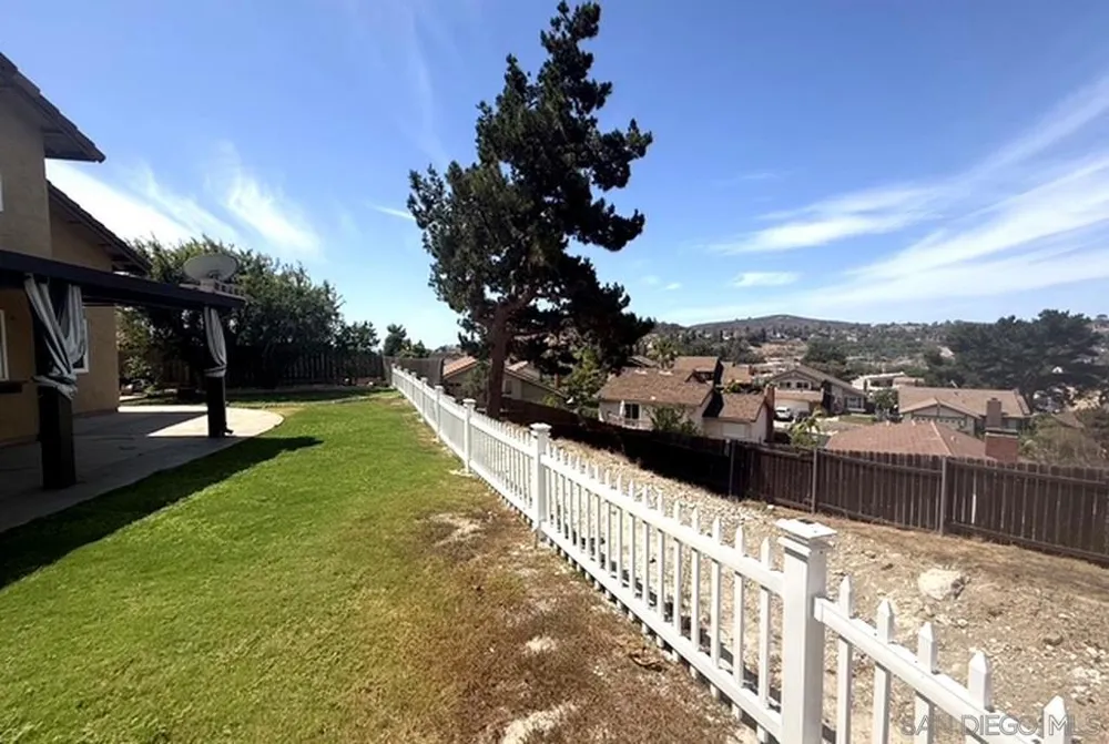 2912 Shady Pine St Spring Valley, CA 91978