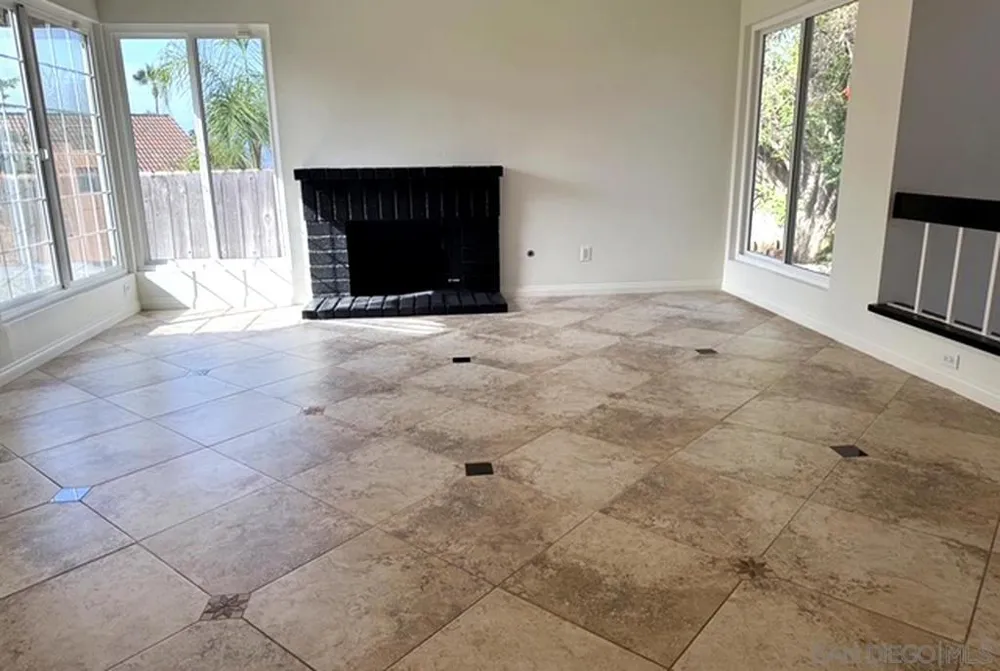 2912 Shady Pine St Spring Valley, CA 91978