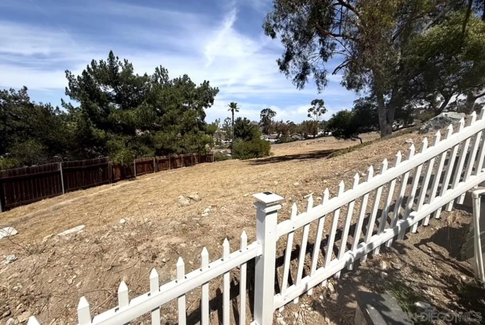 2912 Shady Pine St Spring Valley, CA 91978