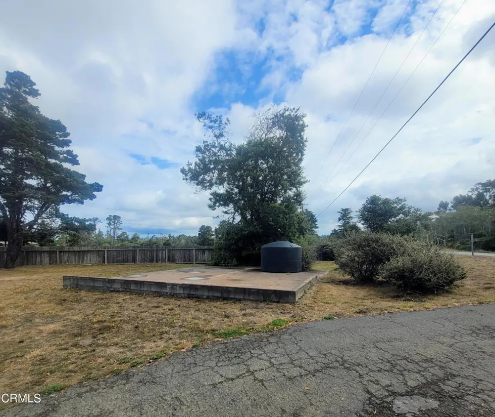 23650 North Highway 1 Fort Bragg, CA 95437