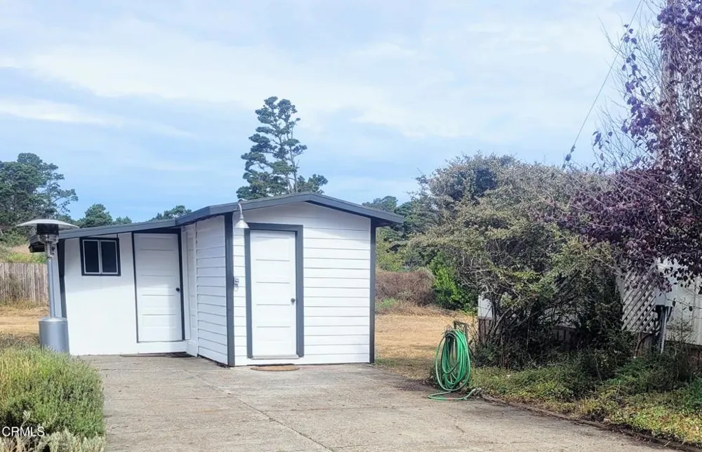 23650 North Highway 1 Fort Bragg, CA 95437