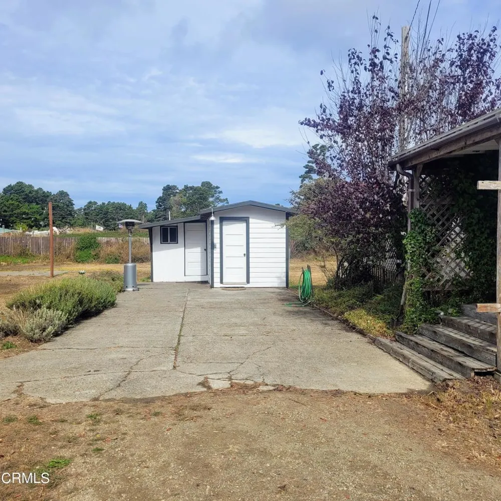 23650 North Highway 1 Fort Bragg, CA 95437