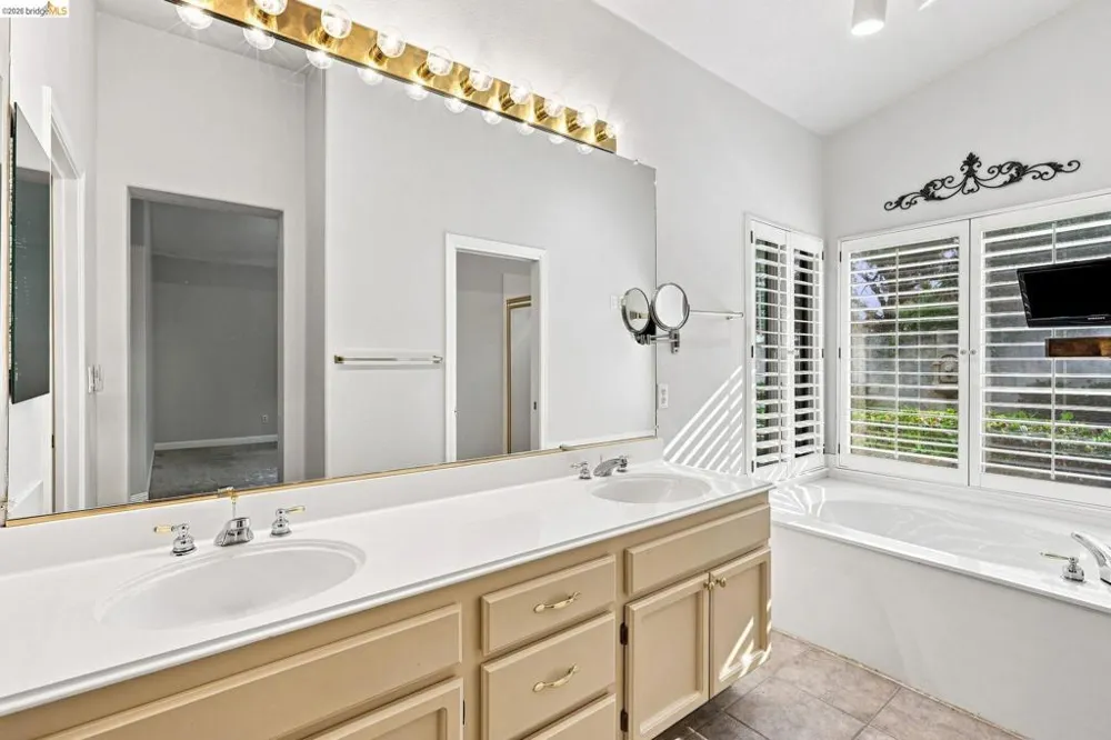 4928 Cougar Peak Way Antioch, CA 94531