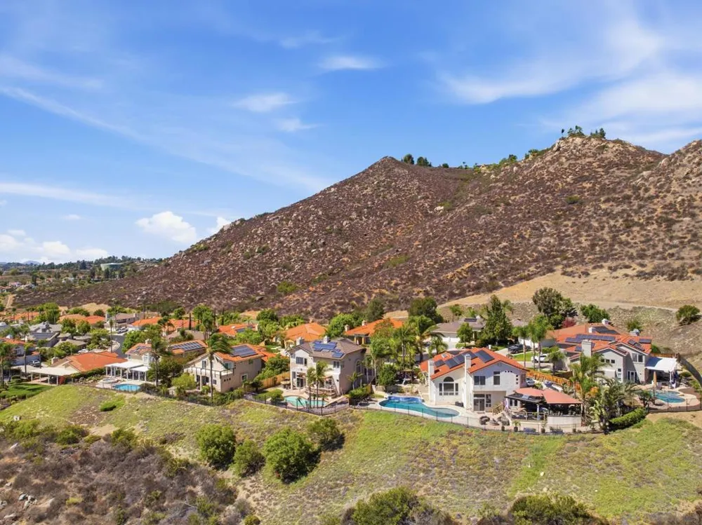 2576 Castellon Ter El Cajon, CA 92019