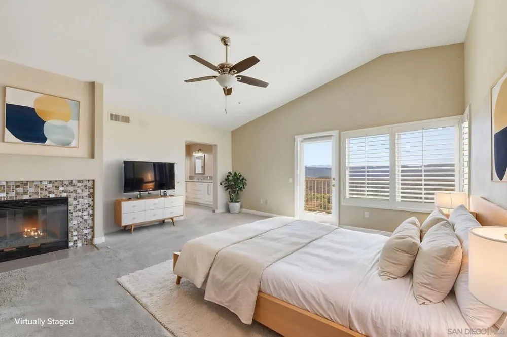 2576 Castellon Ter El Cajon, CA 92019