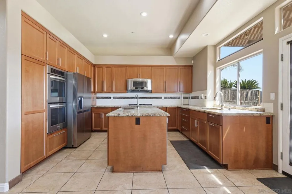 2576 Castellon Ter El Cajon, CA 92019