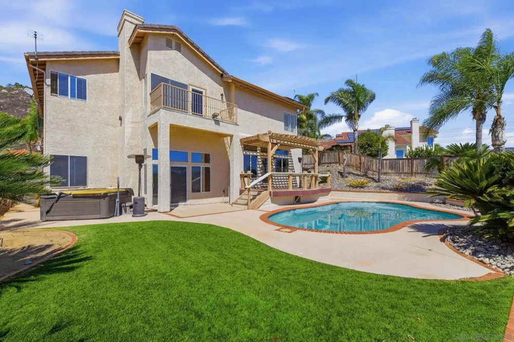 2576 Castellon Ter El Cajon, CA 92019