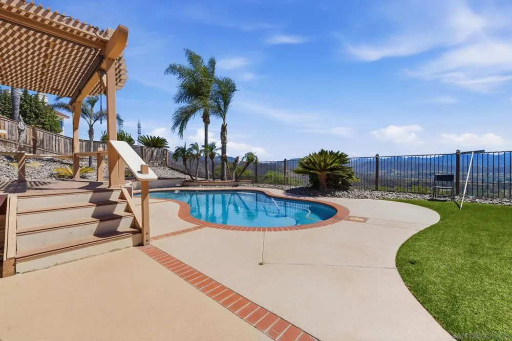 2576 Castellon Ter El Cajon, CA 92019