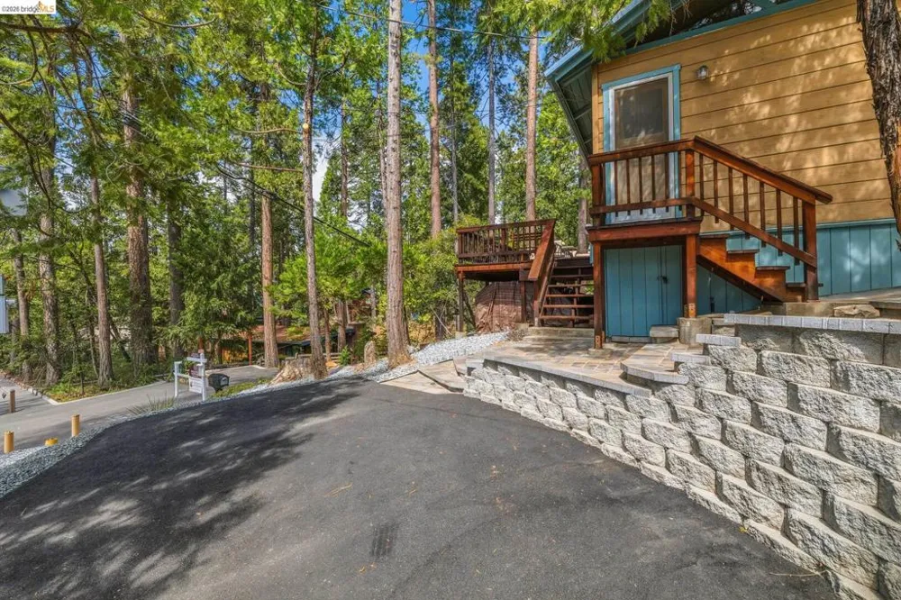 18826 LAUREL AVE Twain Harte, CA 95383