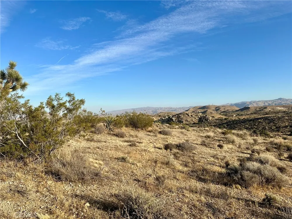 47 Melody Lane Yucca Valley, CA 92284