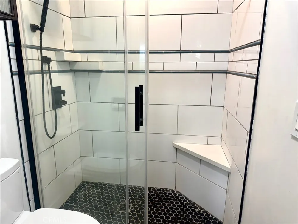 5143 Bakman Avenue #319 North Hollywood, CA 91601