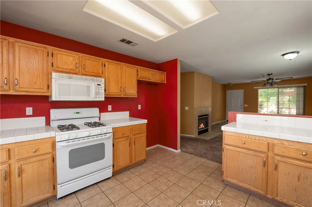 15256 Ellery Adelanto, CA 92301