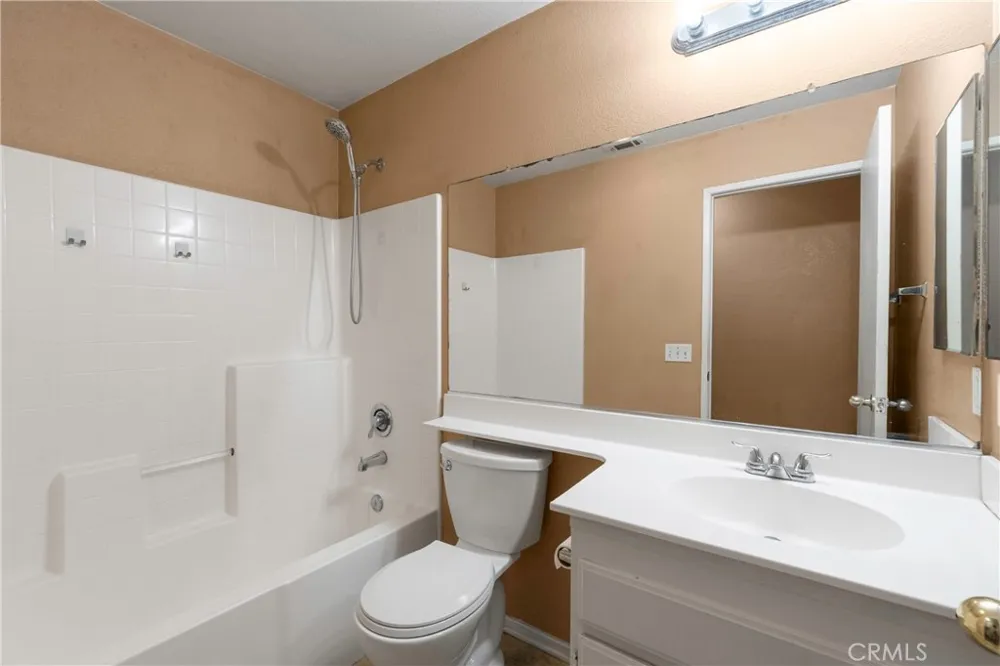 15256 Ellery Adelanto, CA 92301