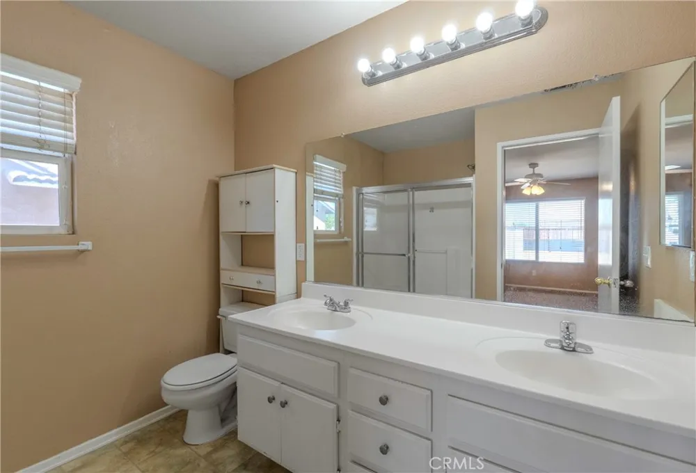 15256 Ellery Adelanto, CA 92301