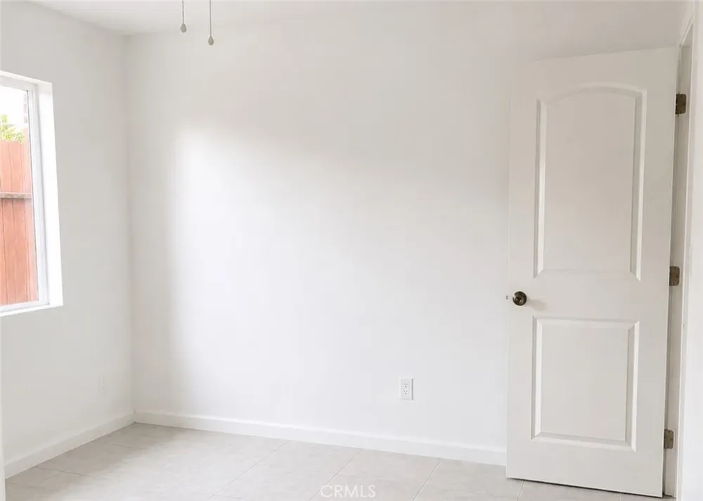 11848 Chadron Pacoima, CA 91331