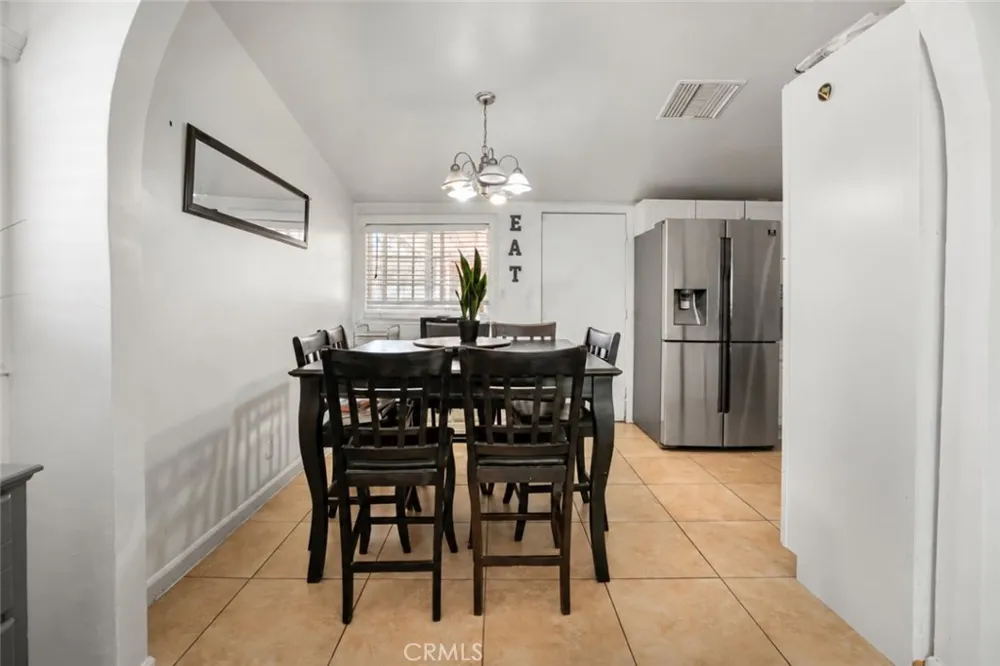11848 Chadron Pacoima, CA 91331