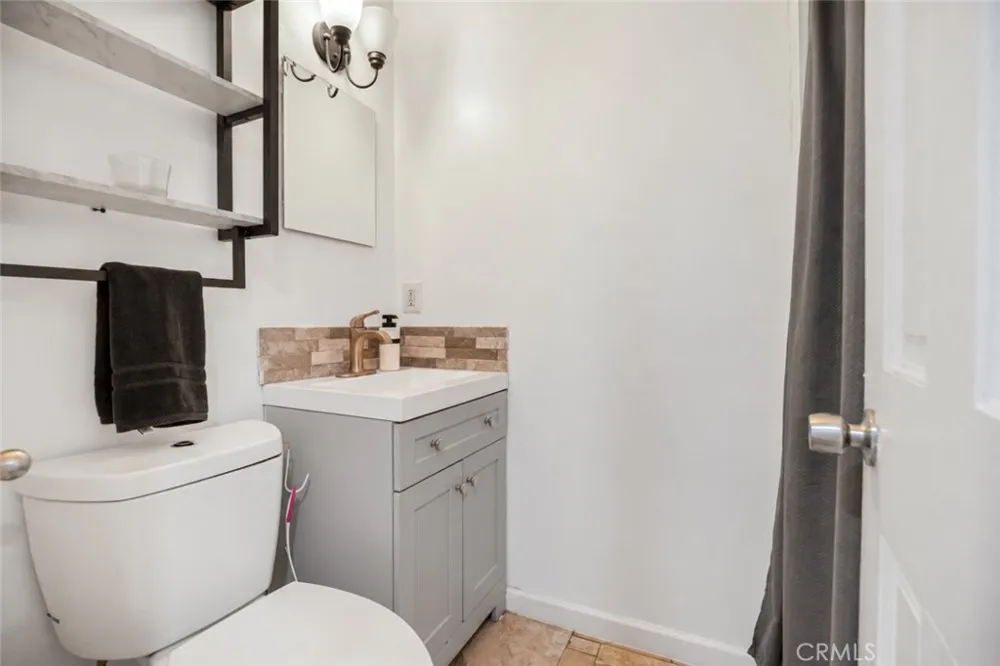 11848 Chadron Pacoima, CA 91331