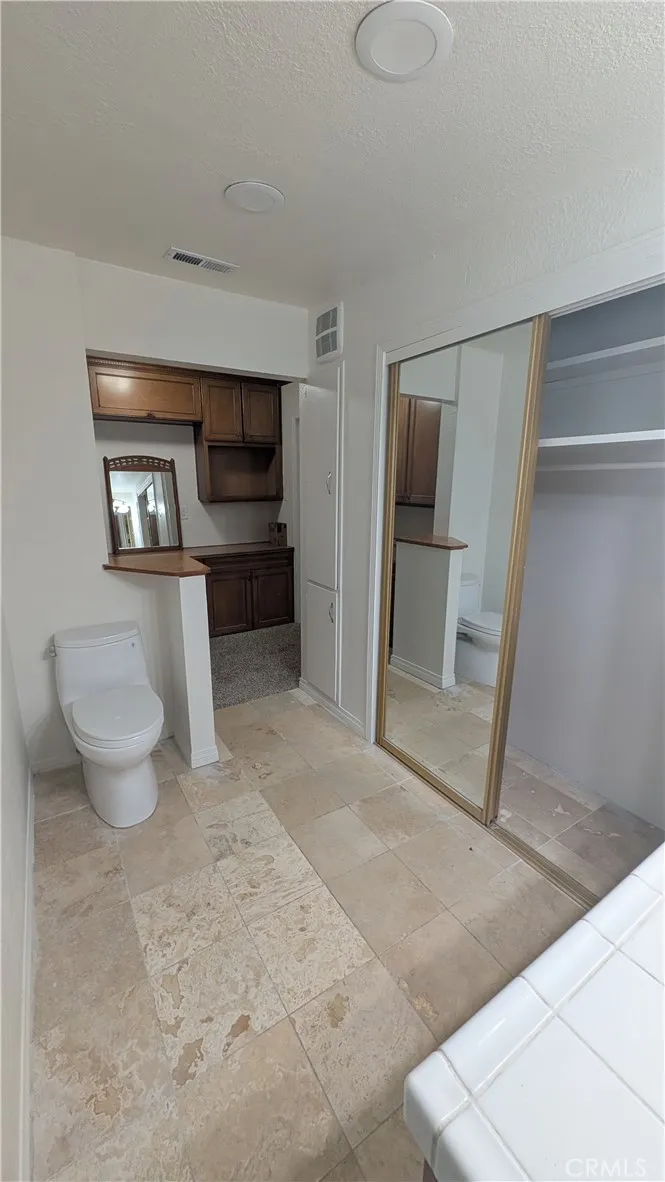 23855 Straight Crestline, CA 92325