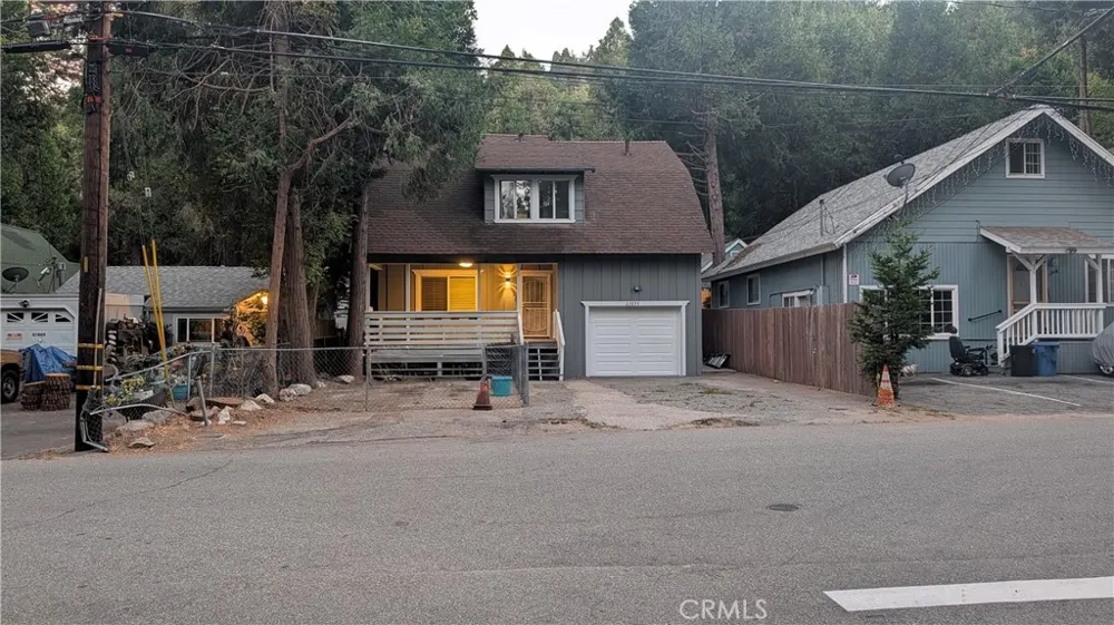23855 Straight Crestline, CA 92325