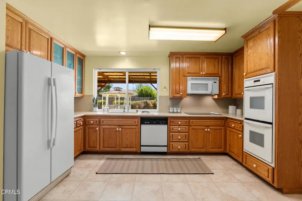207 Gorrion Avenue Ventura, CA 93004