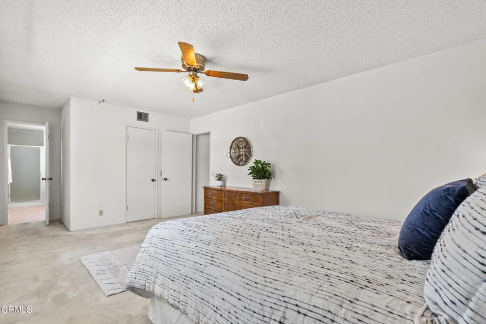 207 Gorrion Avenue Ventura, CA 93004