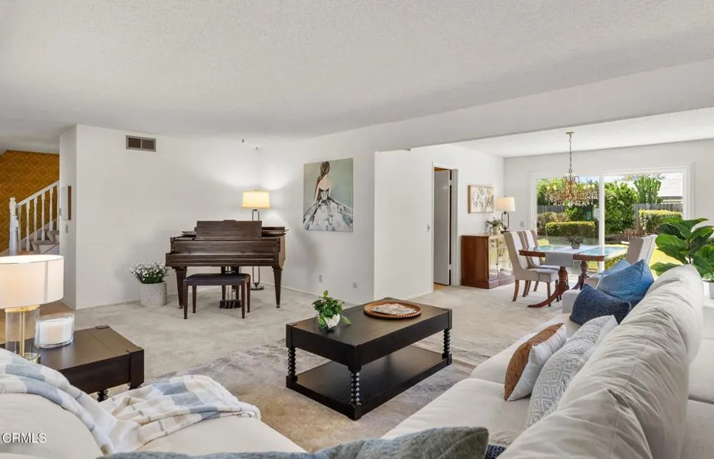 207 Gorrion Avenue Ventura, CA 93004