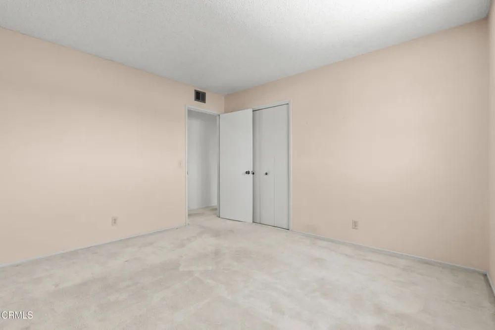 207 Gorrion Avenue Ventura, CA 93004