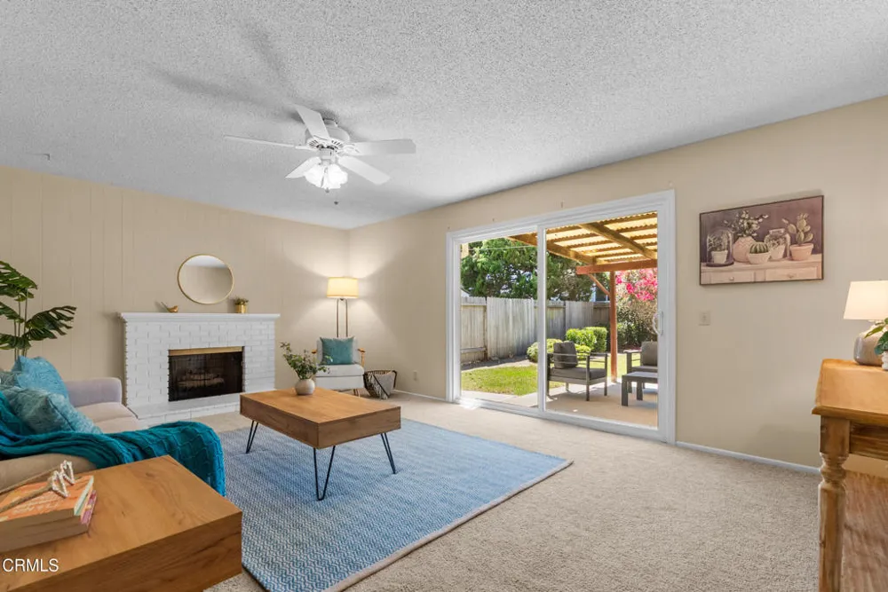 207 Gorrion Avenue Ventura, CA 93004