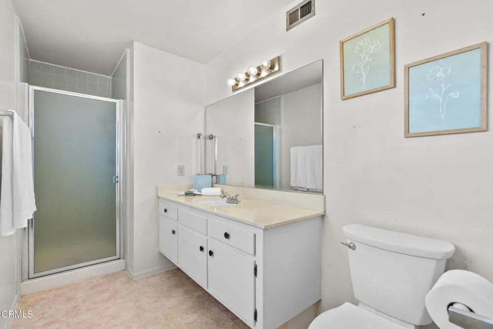 207 Gorrion Avenue Ventura, CA 93004