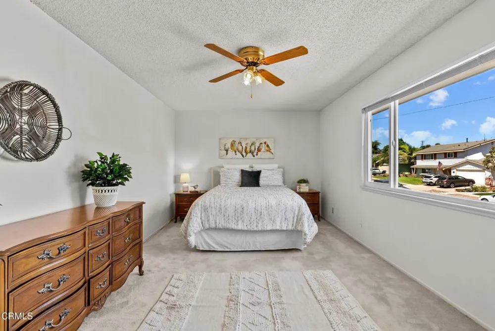 207 Gorrion Avenue Ventura, CA 93004