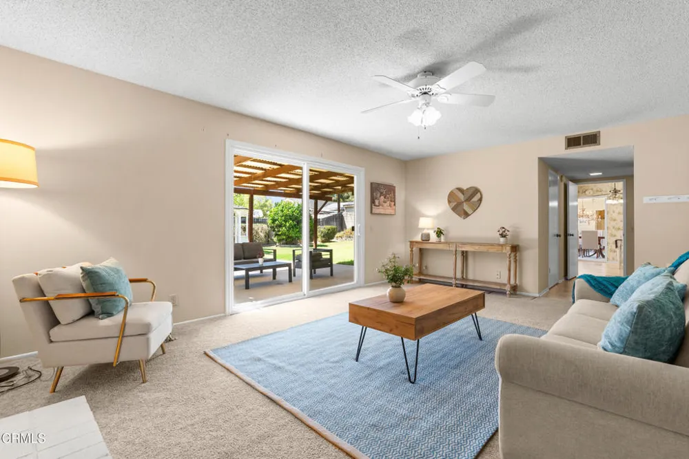 207 Gorrion Avenue Ventura, CA 93004