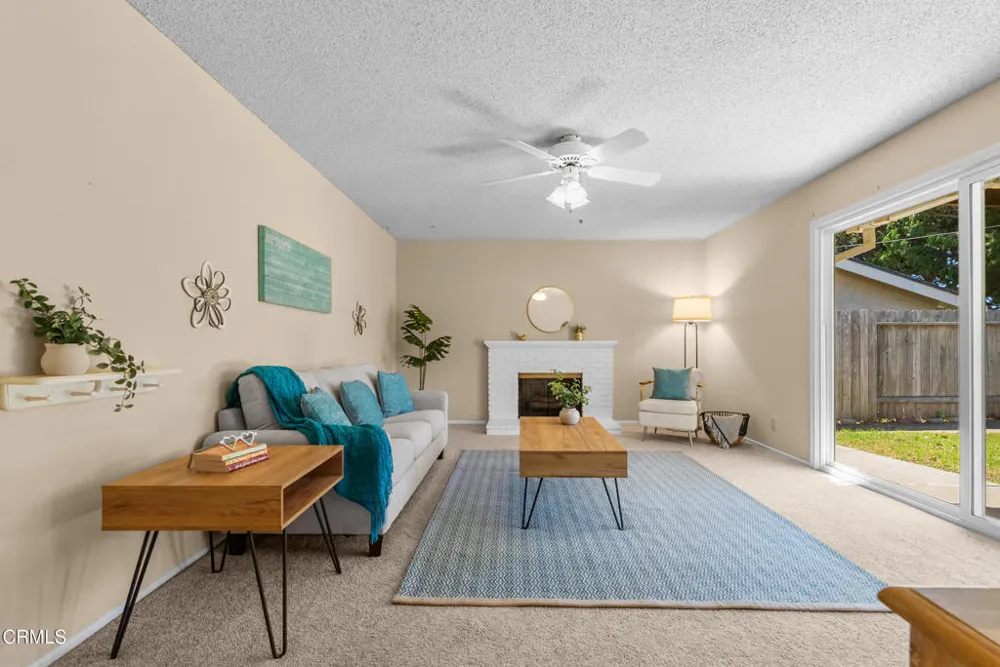 207 Gorrion Avenue Ventura, CA 93004