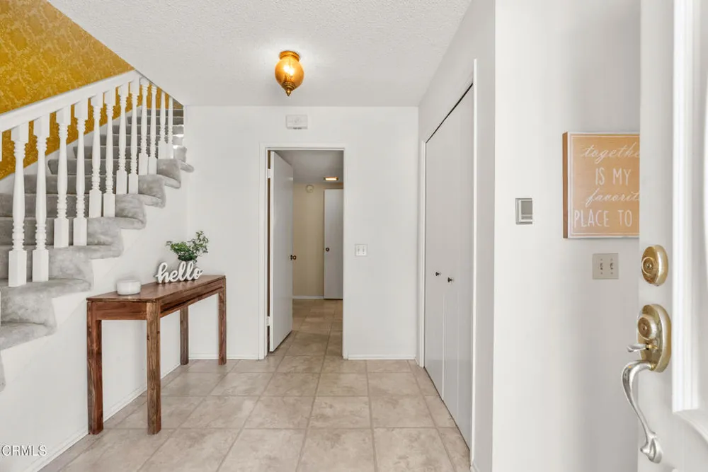 207 Gorrion Avenue Ventura, CA 93004