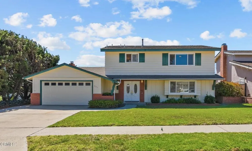 207 Gorrion Avenue Ventura, CA 93004