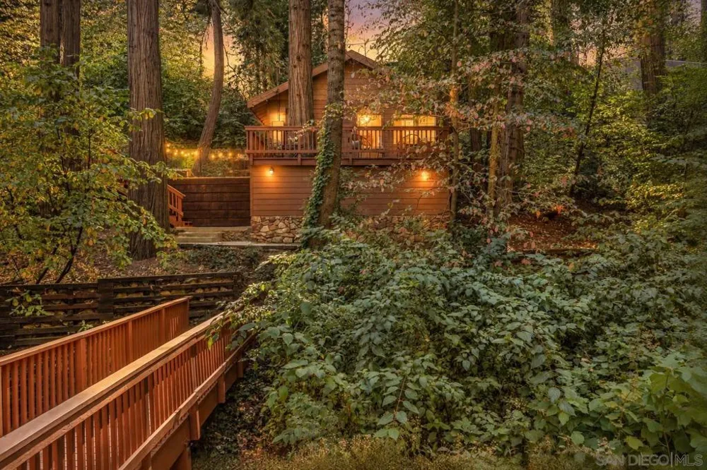 625 Cottage Grove Rd Lake Arrowhead, CA 92352