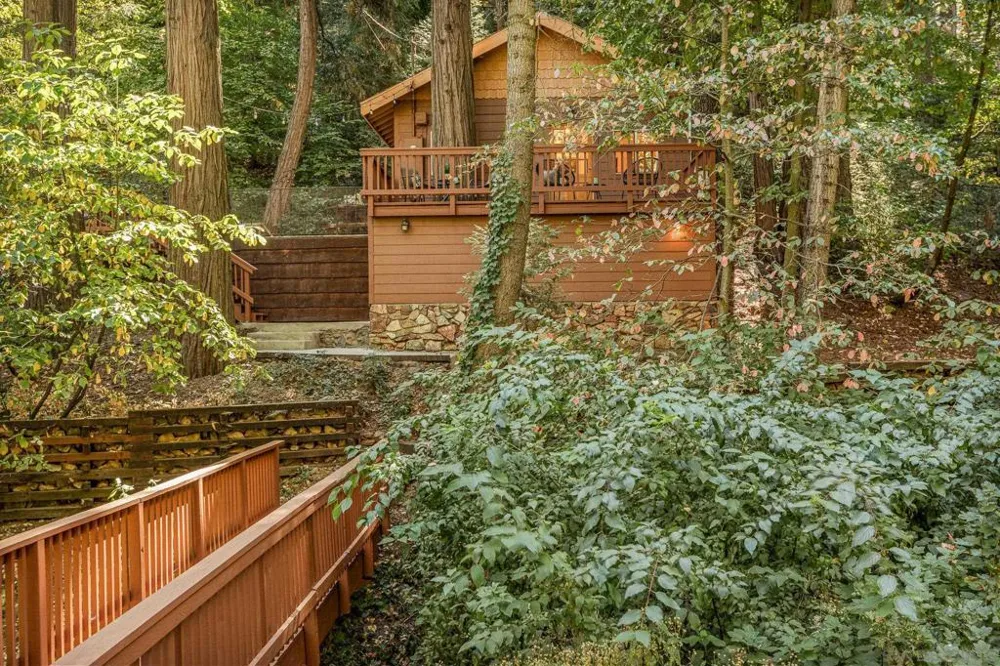 625 Cottage Grove Rd Lake Arrowhead, CA 92352