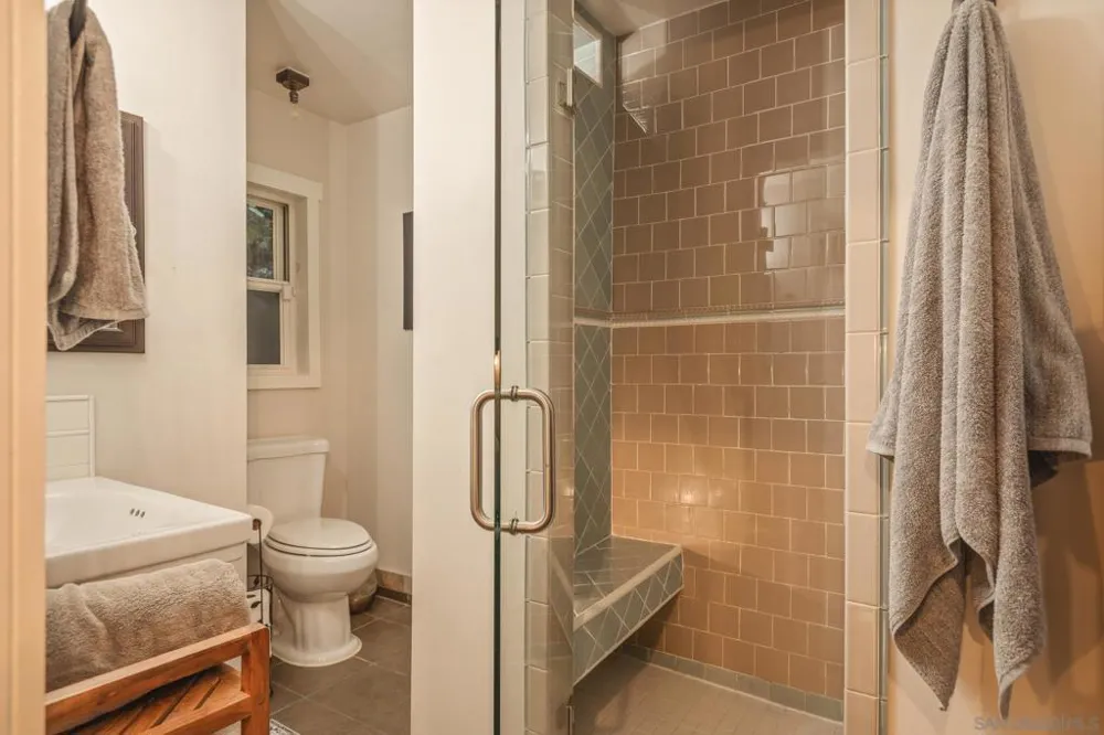 625 Cottage Grove Rd Lake Arrowhead, CA 92352