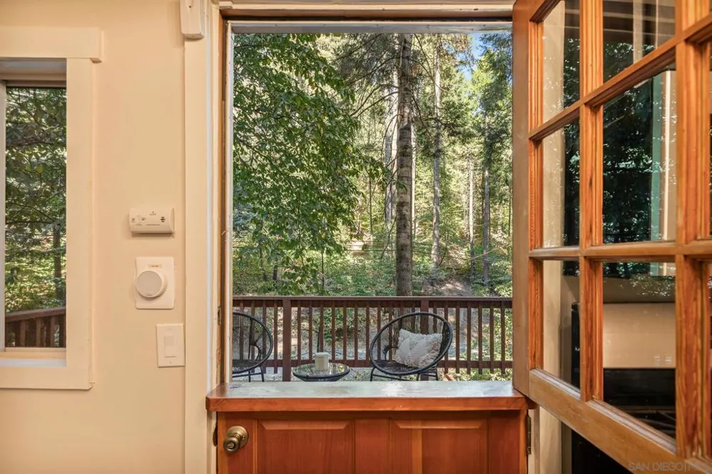625 Cottage Grove Rd Lake Arrowhead, CA 92352