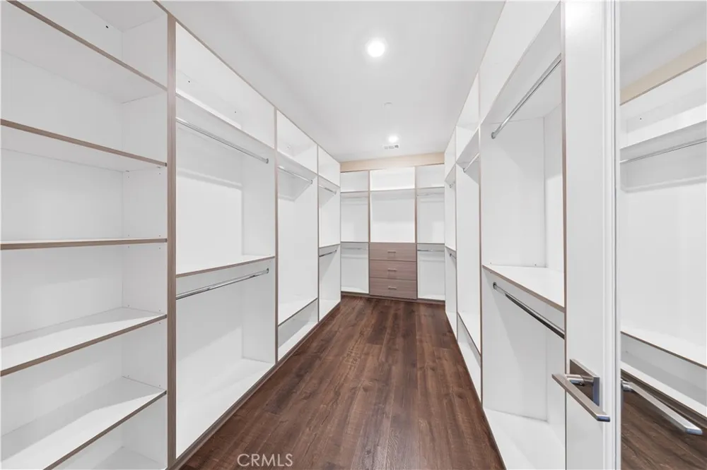 91 Pelican Irvine, CA 92618