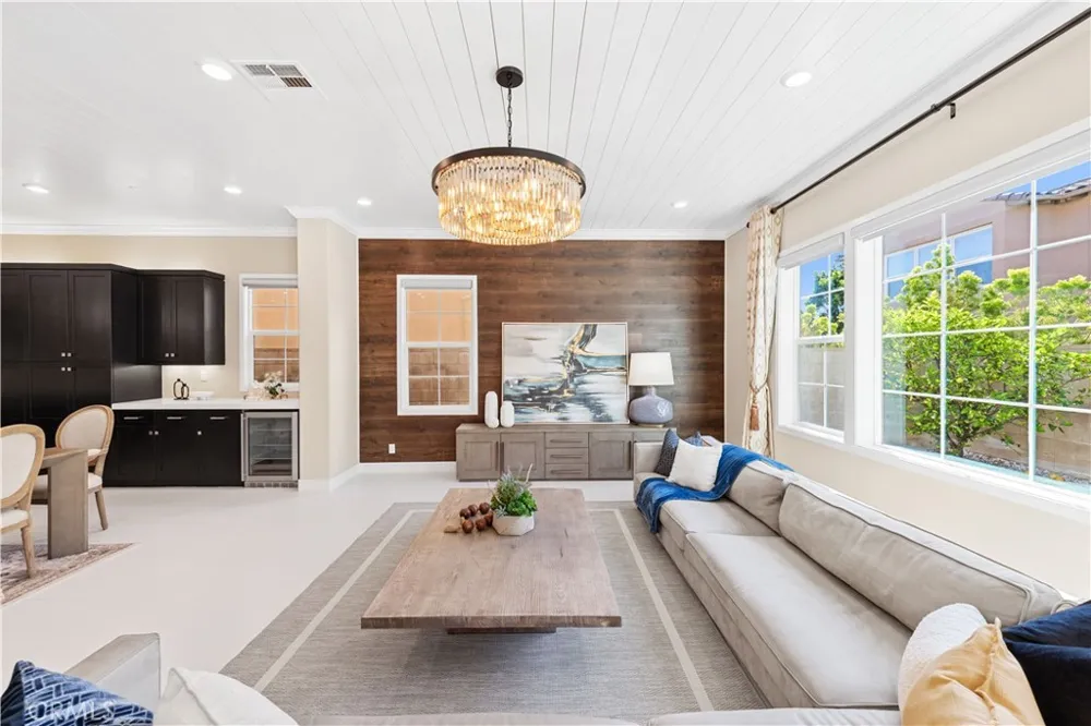 91 Pelican Irvine, CA 92618