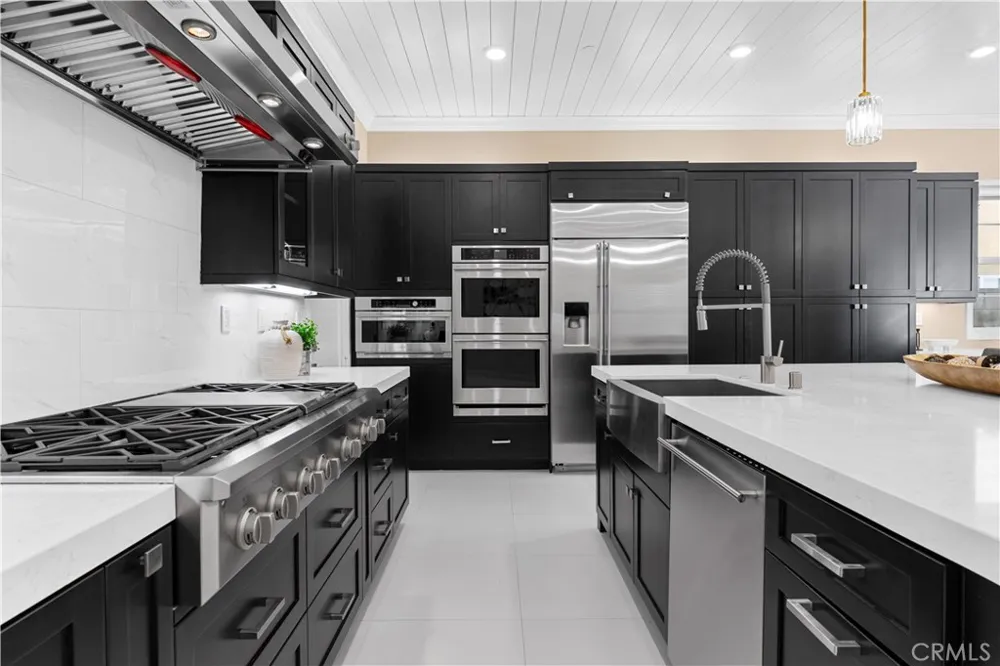 91 Pelican Irvine, CA 92618