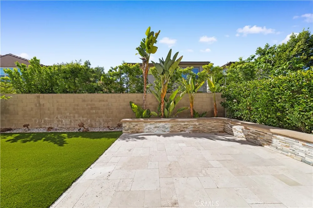 91 Pelican Irvine, CA 92618