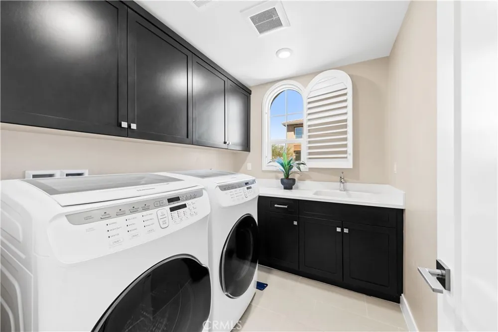 91 Pelican Irvine, CA 92618