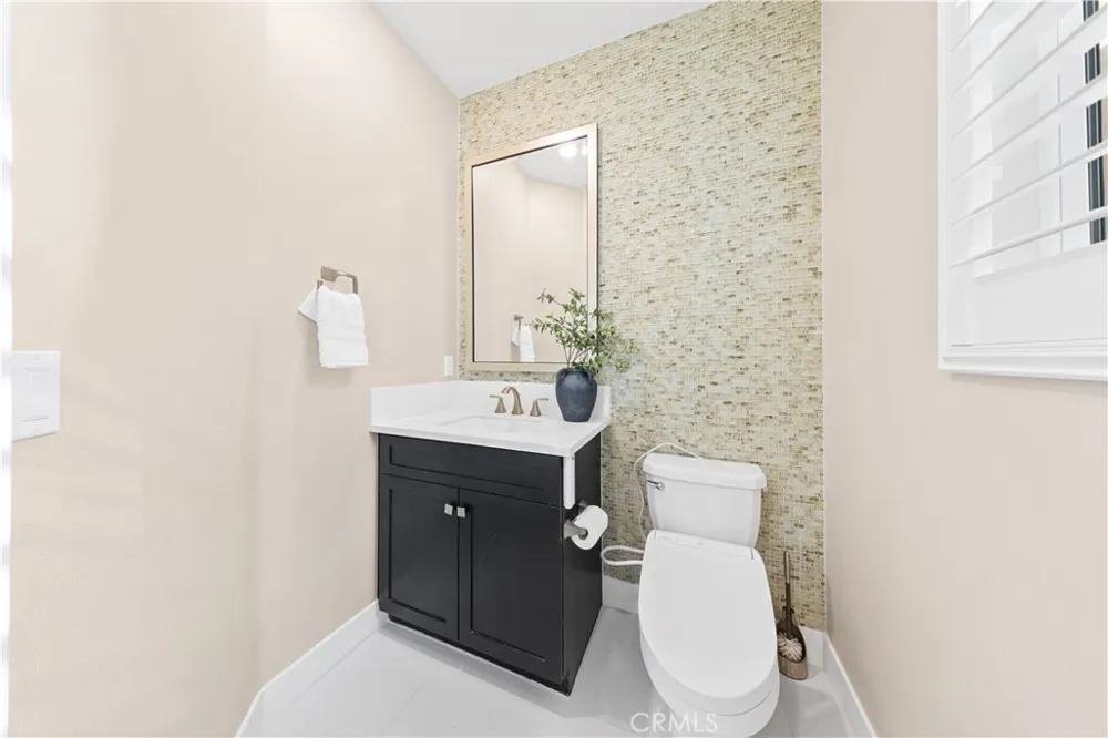 91 Pelican Irvine, CA 92618