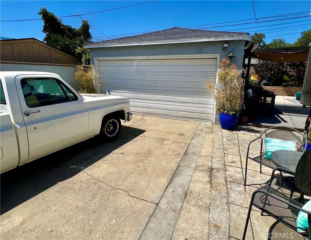 2925 San Francisco Long Beach, CA 90806