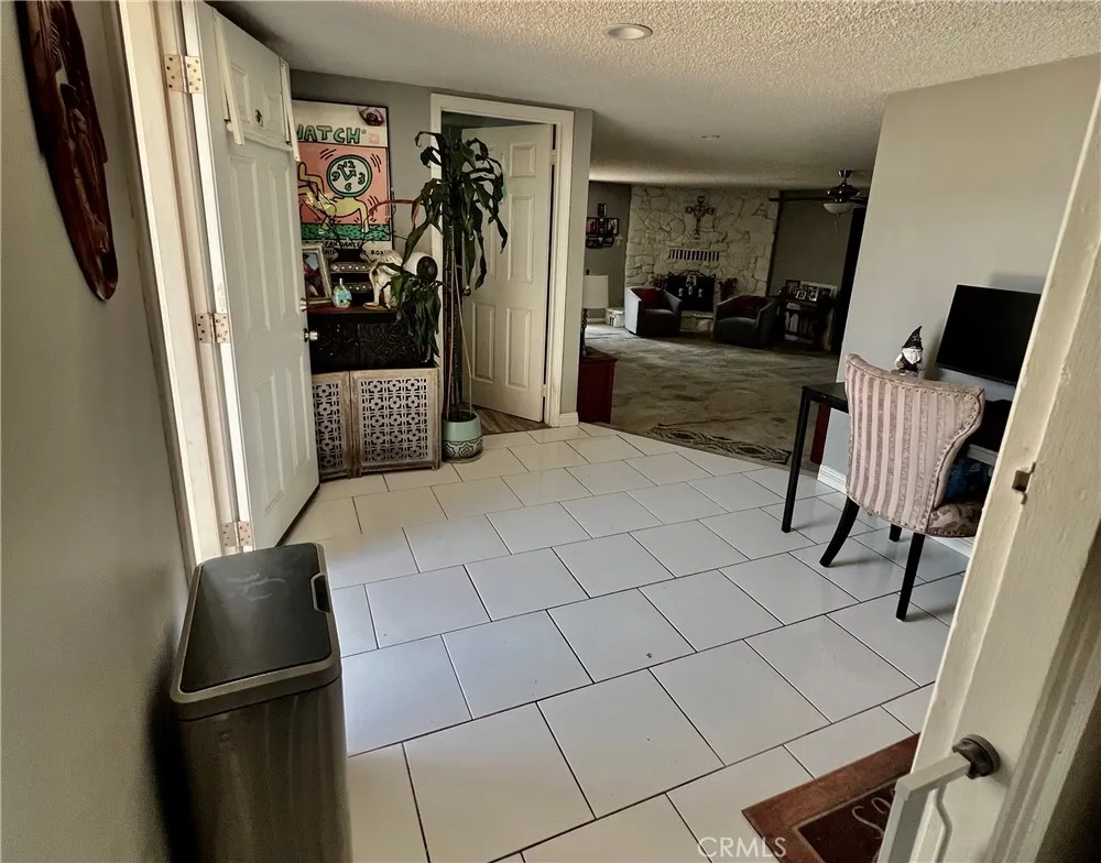 2925 San Francisco Long Beach, CA 90806