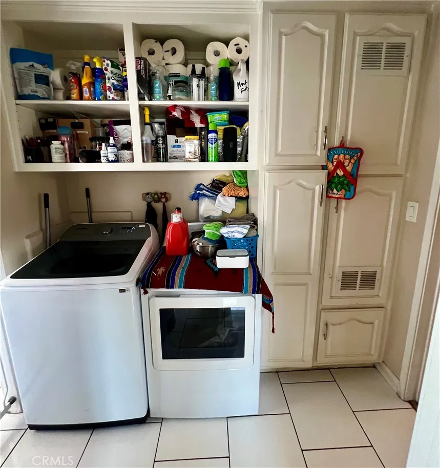 2925 San Francisco Long Beach, CA 90806