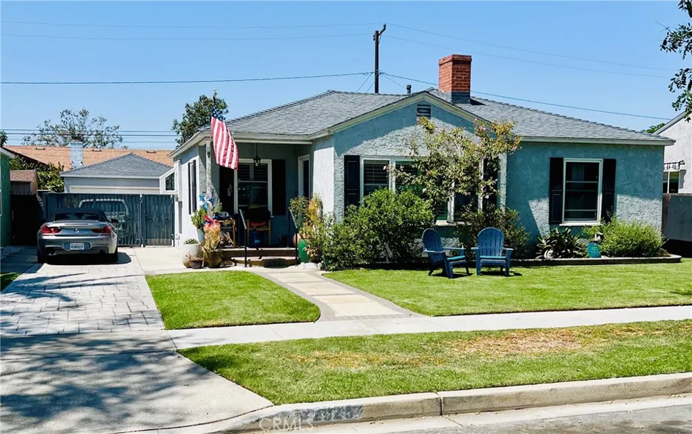 2925 San Francisco Long Beach, CA 90806